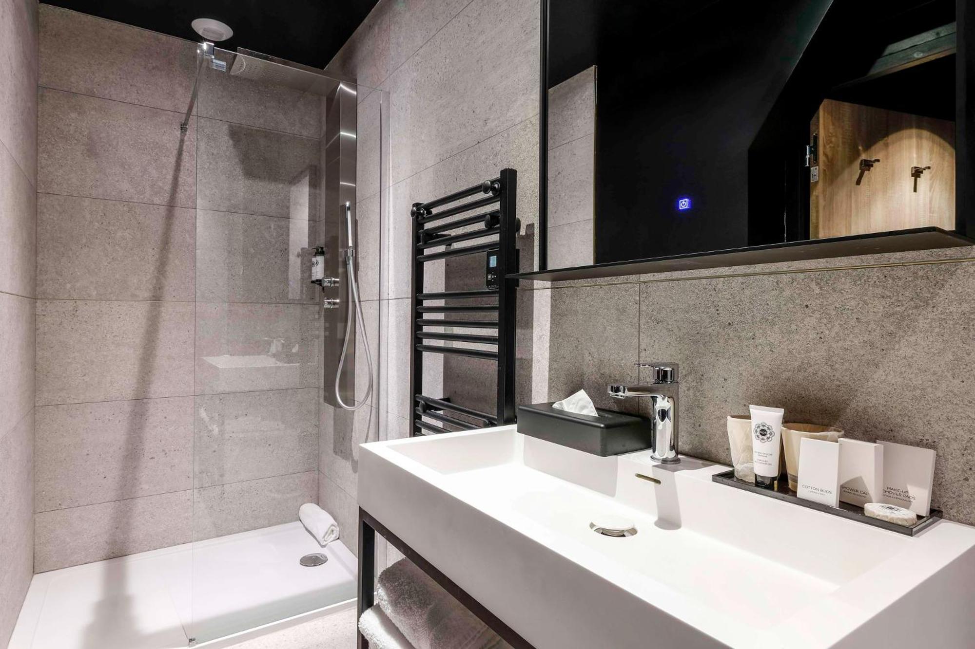 Leprince Hotel Spa; Best Western Premier Collection Ле-Ман Экстерьер фото